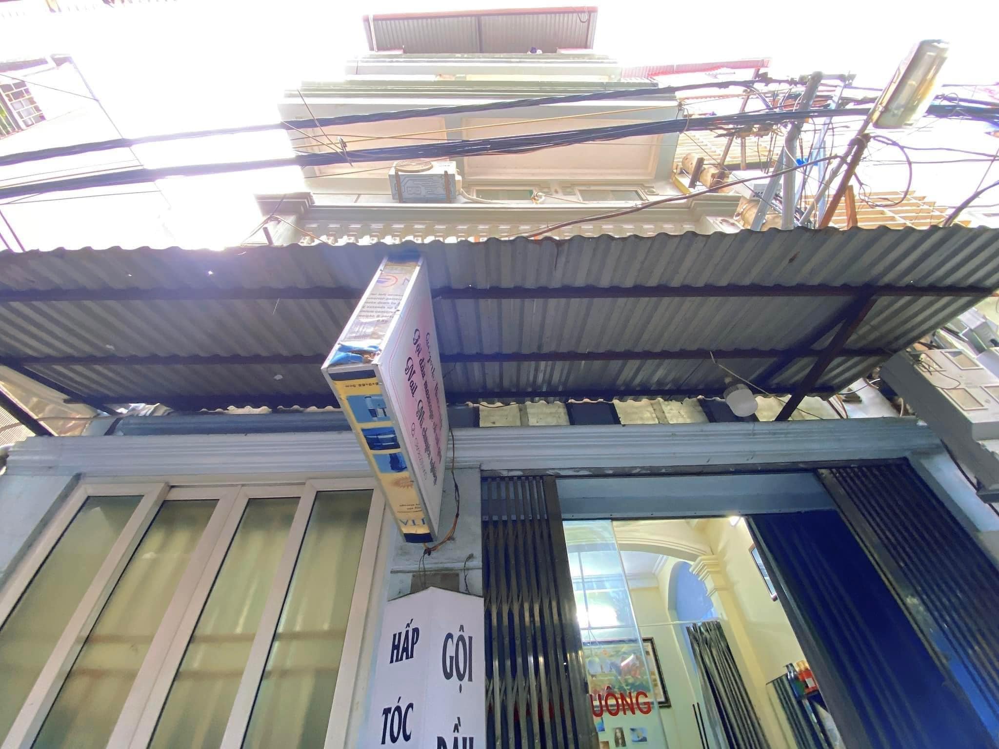 Bán nhà riêng Quan Nhân, Quận Thanh Xuân 30m2,4 tầng ngõ thông kinh doanh.