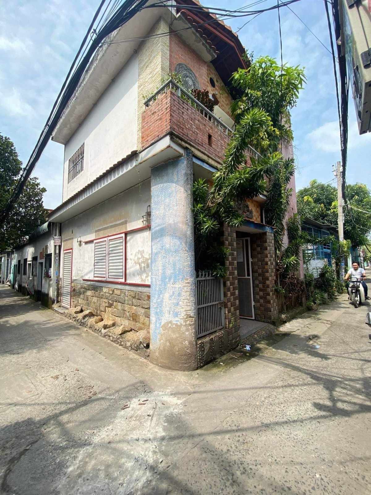 Nhà bán Bình Chiểu,DT- 115 mz, 2 tầng, 5.5mx 21m, giá 3.99 tỷ, P Bình Chiểu, Thủ Đức.