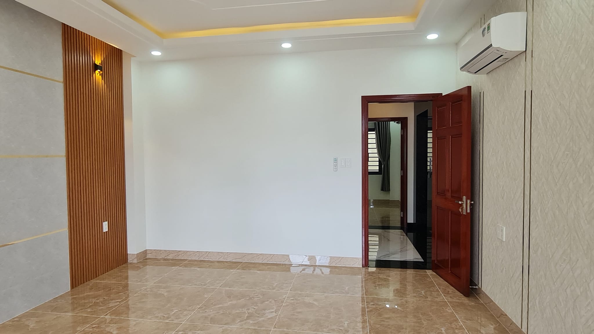 NGỘP:BÁN NHANH NHÀ 5 TẦNG,ĐƯỜNG NGUYỄN ÁNH THỦ,QUẬN 12.GIÁ 6 TỶ 9 TL.