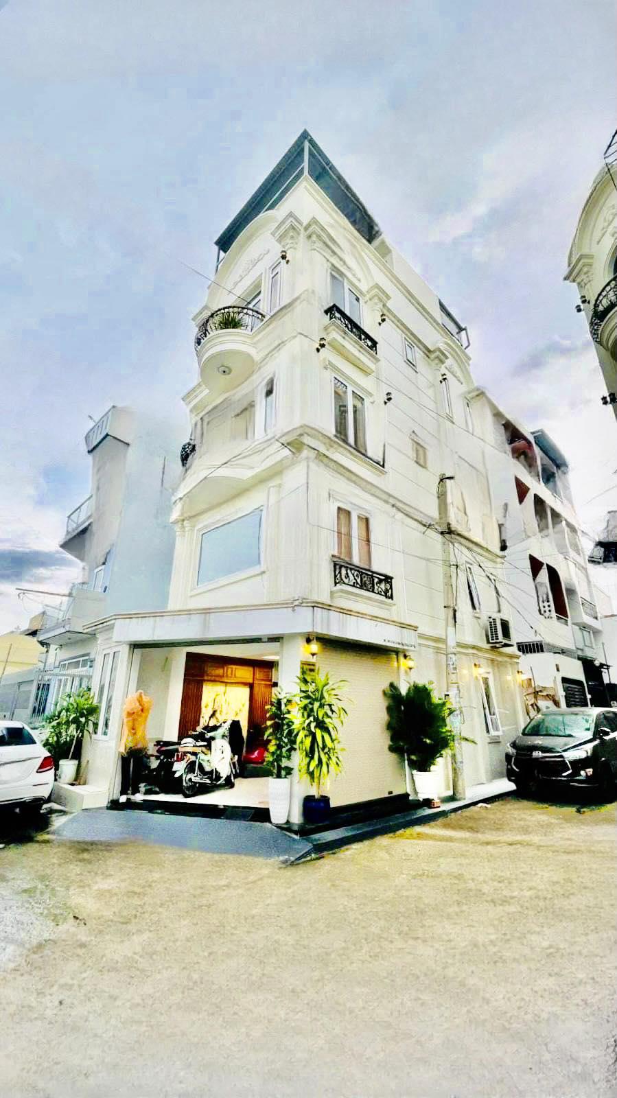 CÓ GIÁ TỐT CHO KHÁCH NHANH GỌN - 5.xx TỶ NGAY TRƯỜNG PHAN TÂY HỒ - CÁC CĂN CẠNH ĐỀU ĐÃ BÁN 6.5 TỶ - NGỢP NẶNG BÁN GẤP.