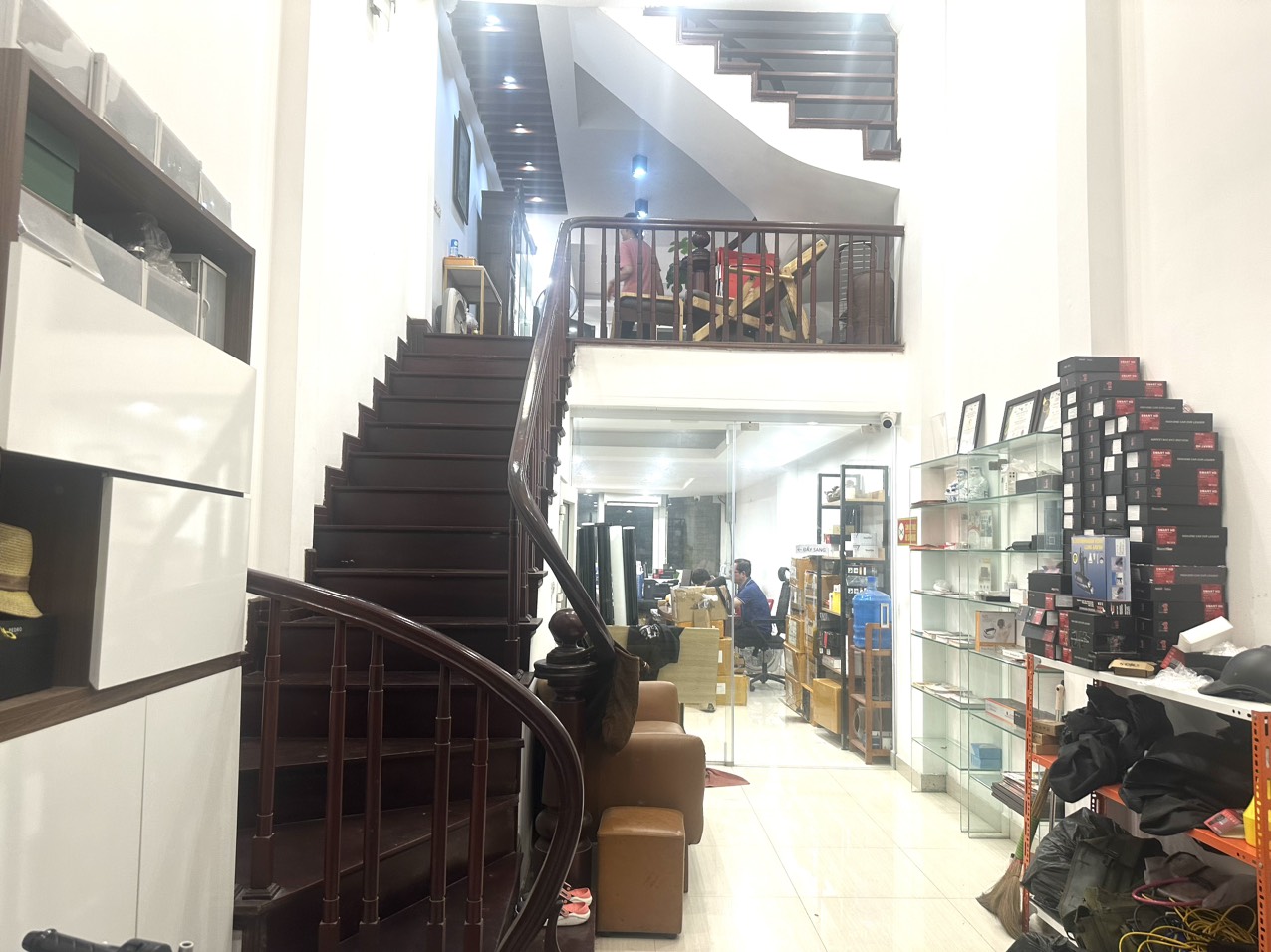 NHÀ ĐẸP 5 TẦNG VƯƠNG THỪA VŨ, Ô TÔ ĐỖ CỬA, DT 70M GIÁ NHỈNH 9 TỶ.