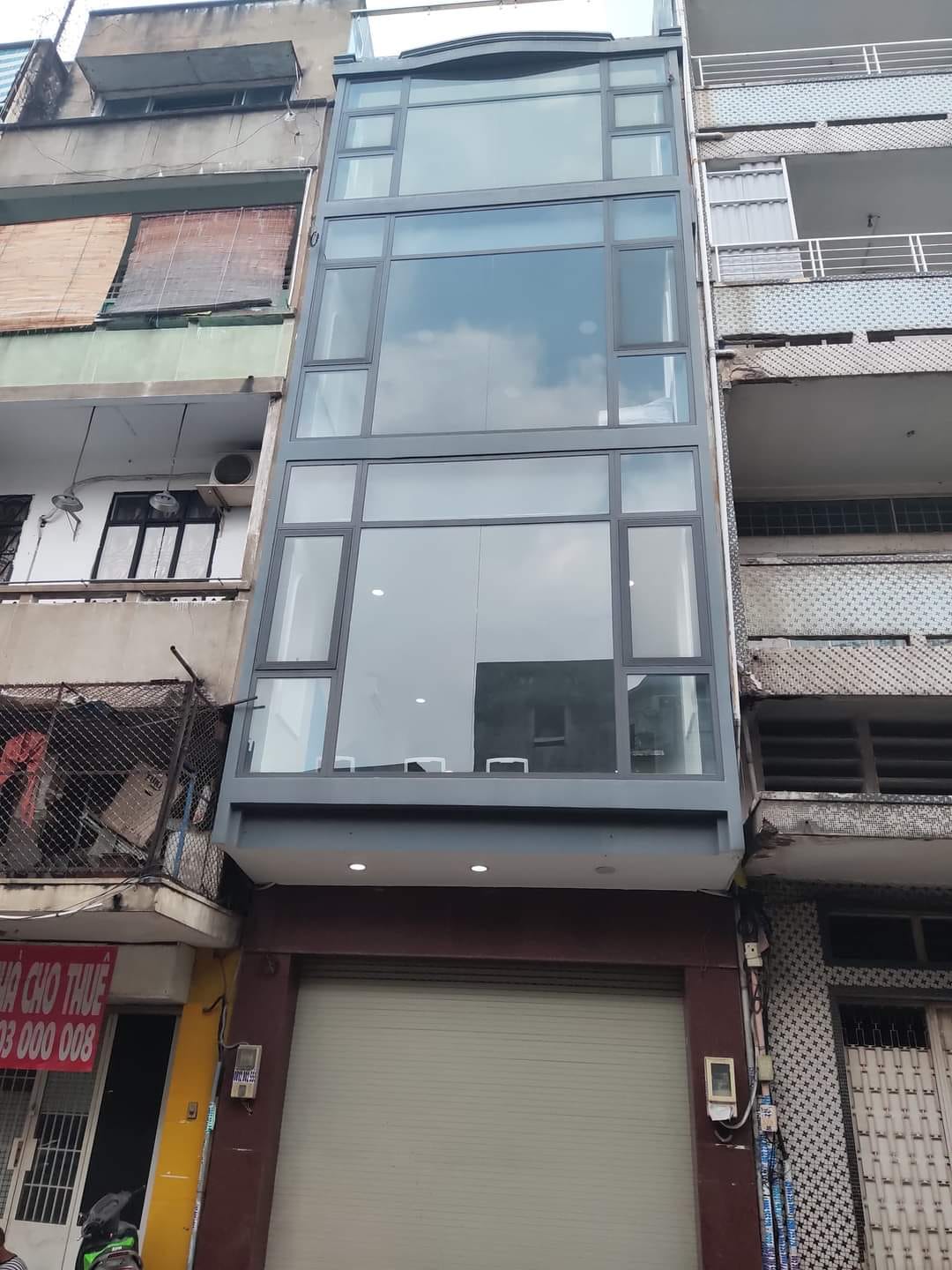 Mặt tiền kinh doanh Phố Tây, 88m2, 4,5x20, 8PN, 9WC, full kính, giá 42 tỉ.