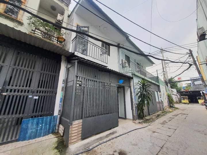 BÁN NHÀ TÂN CHÁNH HIỆP - ĐÔNG HƯNG THUẬN- HẺM XE TẢI - SÁT MẶT TIỀN 4M x 6.2M - 2.0.5TỶ.