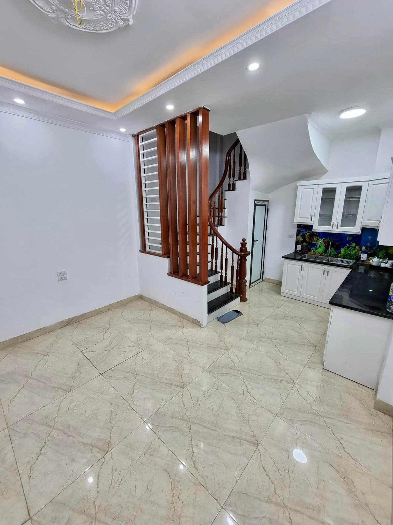 NHÀ CỔ NHUẾ MỚI ĐẸP - NGÕ THÔNG THUẬN TIỆN - KHU VỰC PHÁT TRIỂN.