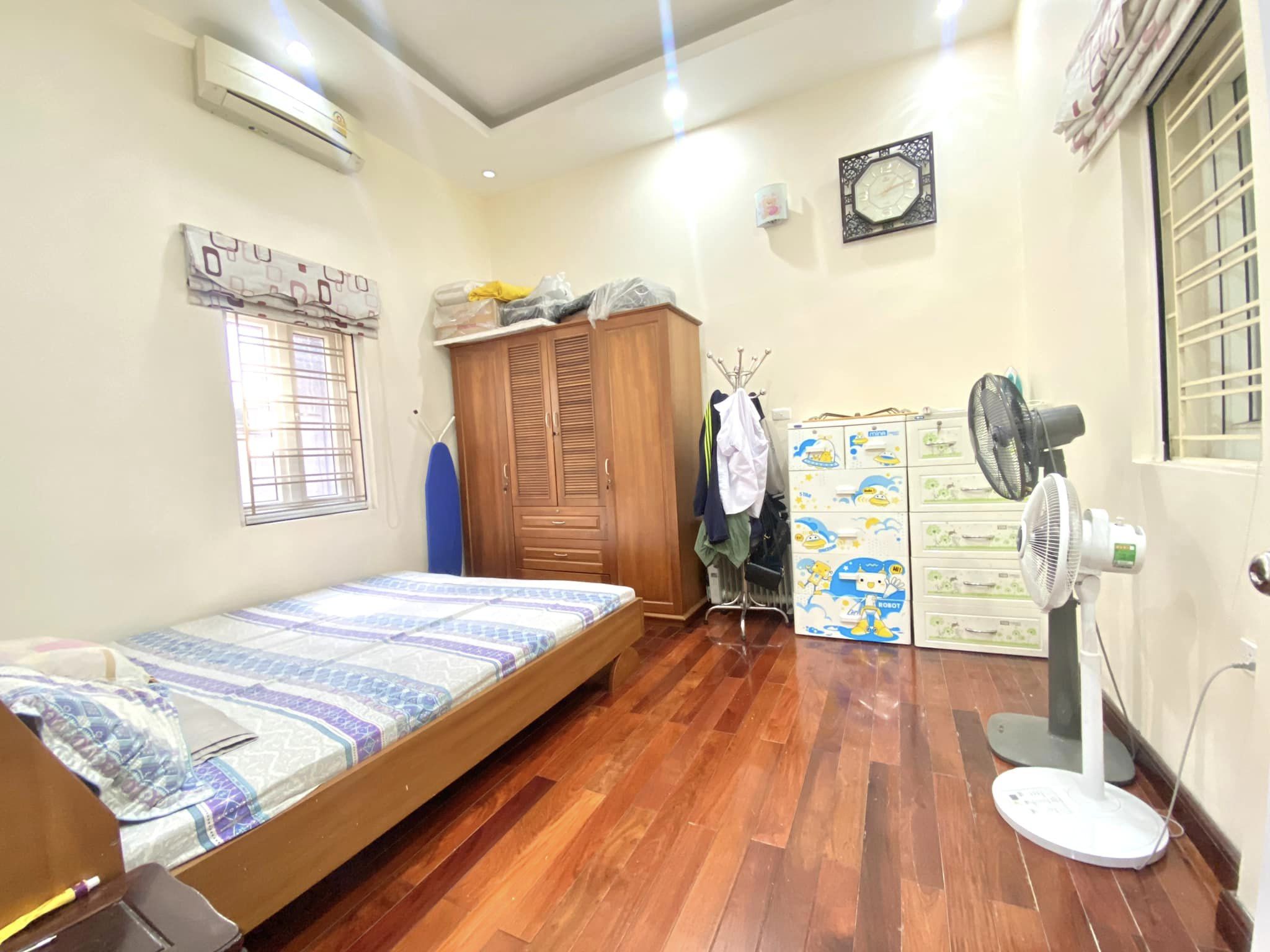 HIẾM NHÀ BÁN-40M RA PHỐ-3 THOÁNG-SỔ ĐẸP-TIỆN ÍCH-38M 4xTỶ-HÀNG BÚN BA ĐÌNH.