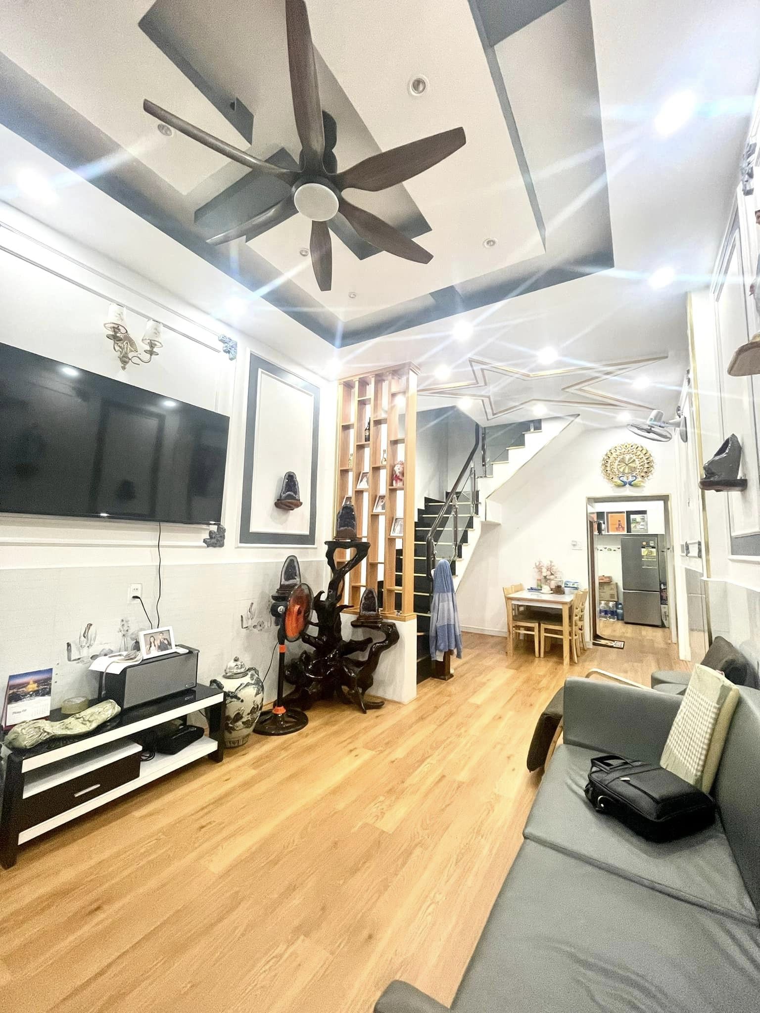 XE KIA MORNING ĐỖ CỬA THÔNG, NGAY CHỢ HẠNH THÔNG TÂY, 43.5m2 - 2 TẦNG, KHU AN NINH, DÂN TRÍ.