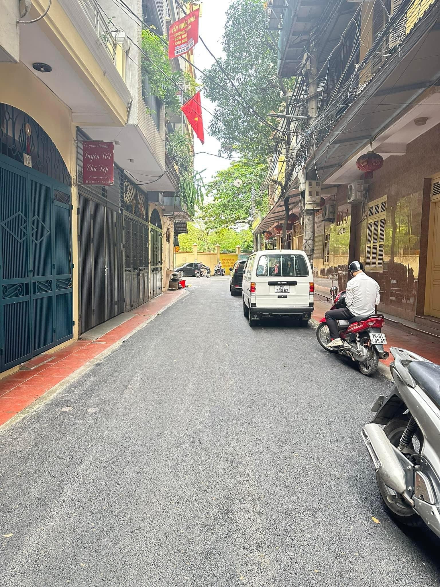 ĐƯỜNG 800A, PHÙNG CHÍ KIÊN, CẦU GIẤY- GARA- PHÂN LÔ:46M X5T, MT 4,2M, GIÁ 9,99 TỶ.