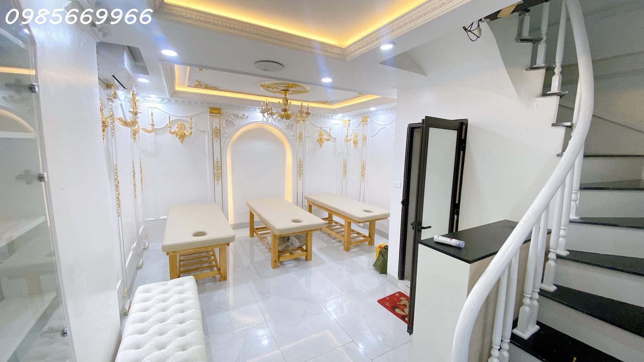 Nhà đẹp như tranh vẽ phố Trần Quang Diệu.