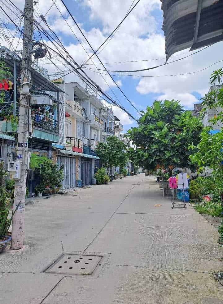 NHÀ BÁN HÀ HUY GIÁP TÔ NGỌC VÂN 75M 4TỶ.