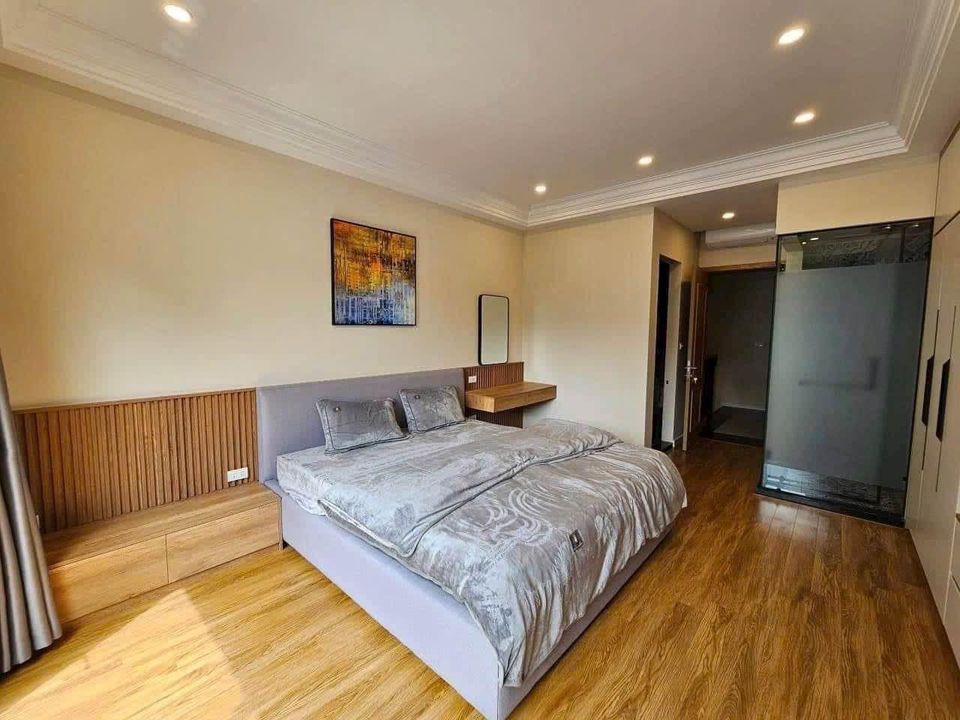 NHÀ ĐẸP DÂN XÂY XUÂN LA , 2 MẶT NGÕ THOÁNG VĨNH VIỄN , 4.75 TỶ.