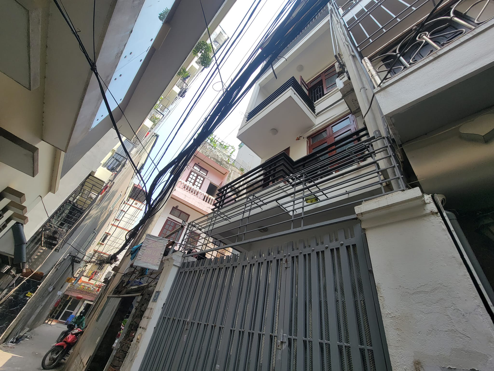 Bán nhà Mễ Trì Hạ, Từ Liêm 52m2, 4 tầng ngõ nông rộng dân tự xây chắc chắn.