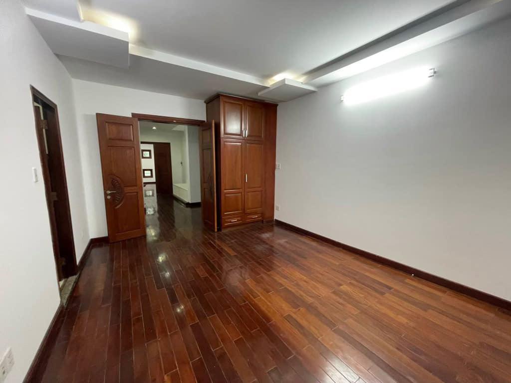 BÁN NHÀ MT Hiệp Nhất, Tân Bình 5 tầng 126m2 (6x21). Kinh doanh đỉnh. Giá chỉ 23 tỷ.