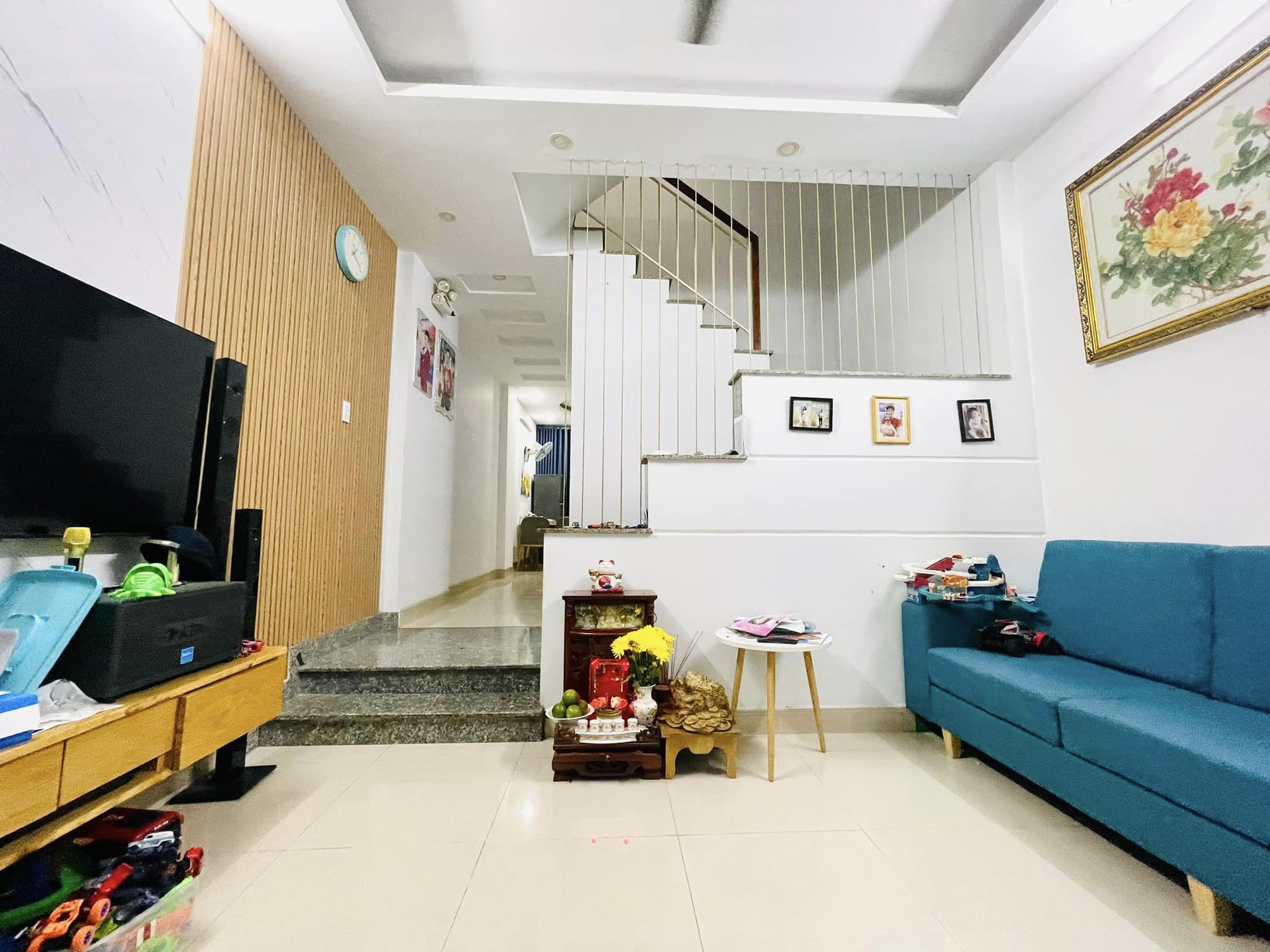 75M2- 3 TẦNG BTCT- XE TẢI VÀO NHÀ- 4 PHÒNG, CÓ PHÒNG DƯỚI TRỆT- CHỈ 4TỶ.