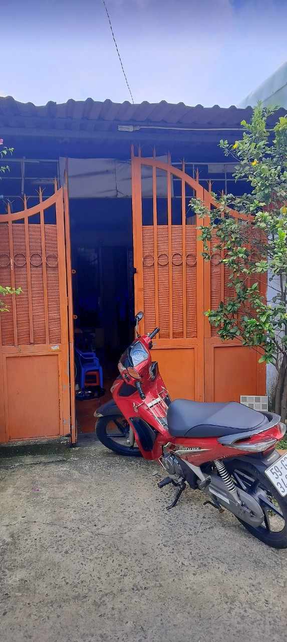 Nhà Bán vị trí VIP Nguyễn Văn Quá 80mz, 5mx 16m, chỉ 4.2tỷ, Đông Hưng Thuận Quận 12..