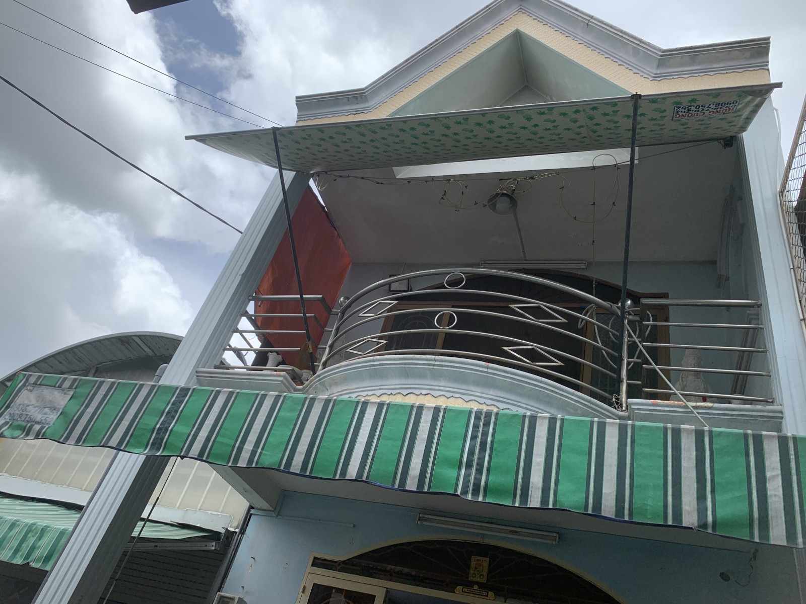 Nhà Vị Trí Tuyệt VIP Phan Văn Hớn,DT 300m, 8,5 mx35m, Chỉ 9,5 tỷ, Bà Điểm, Hóc Môn.