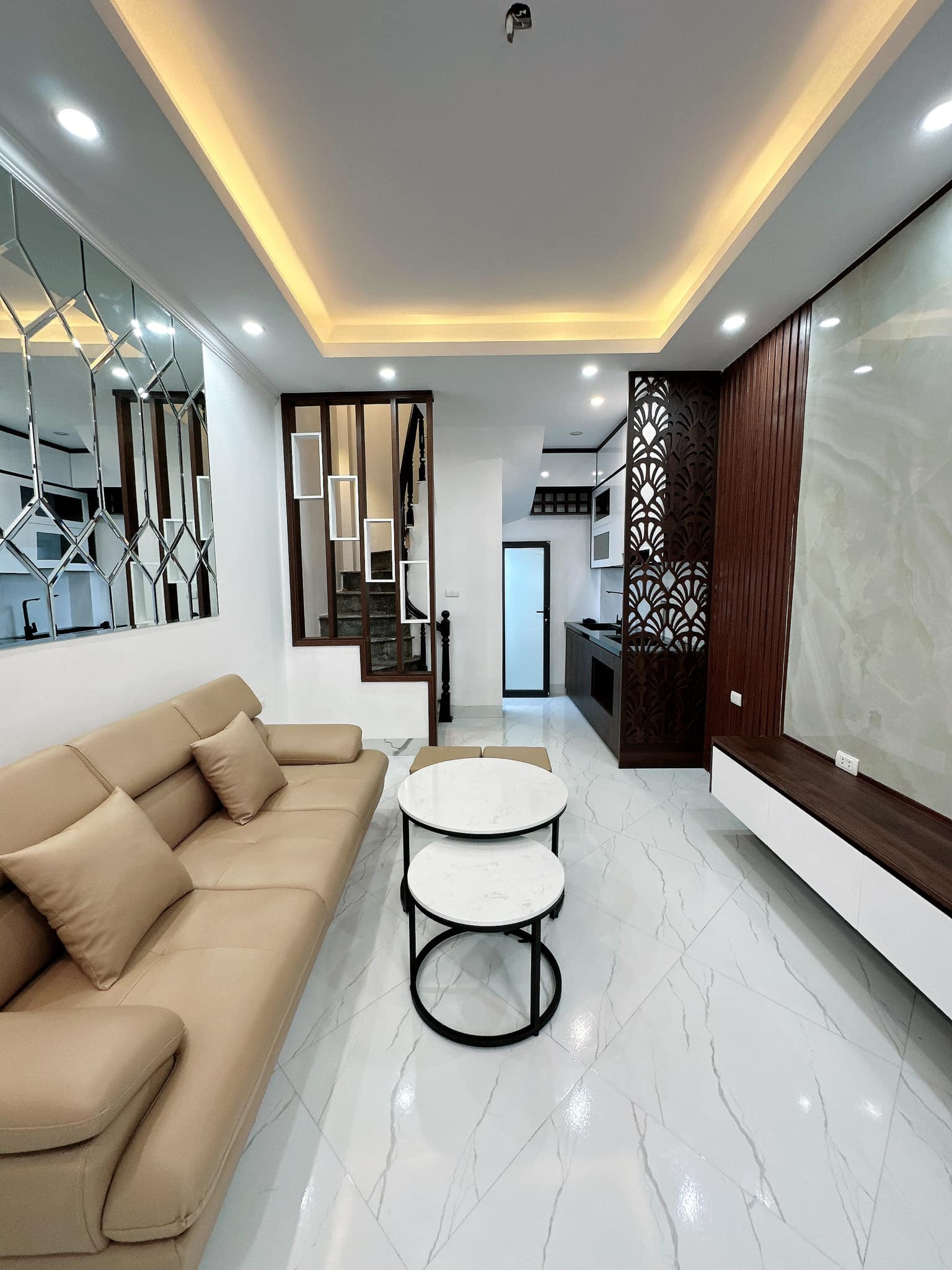 Bán nhà Minh Khai, 30m x 4T x 3 tỷ - LÔ GÓC - FULL NỘI THẤT - NGÕ THÔNG.