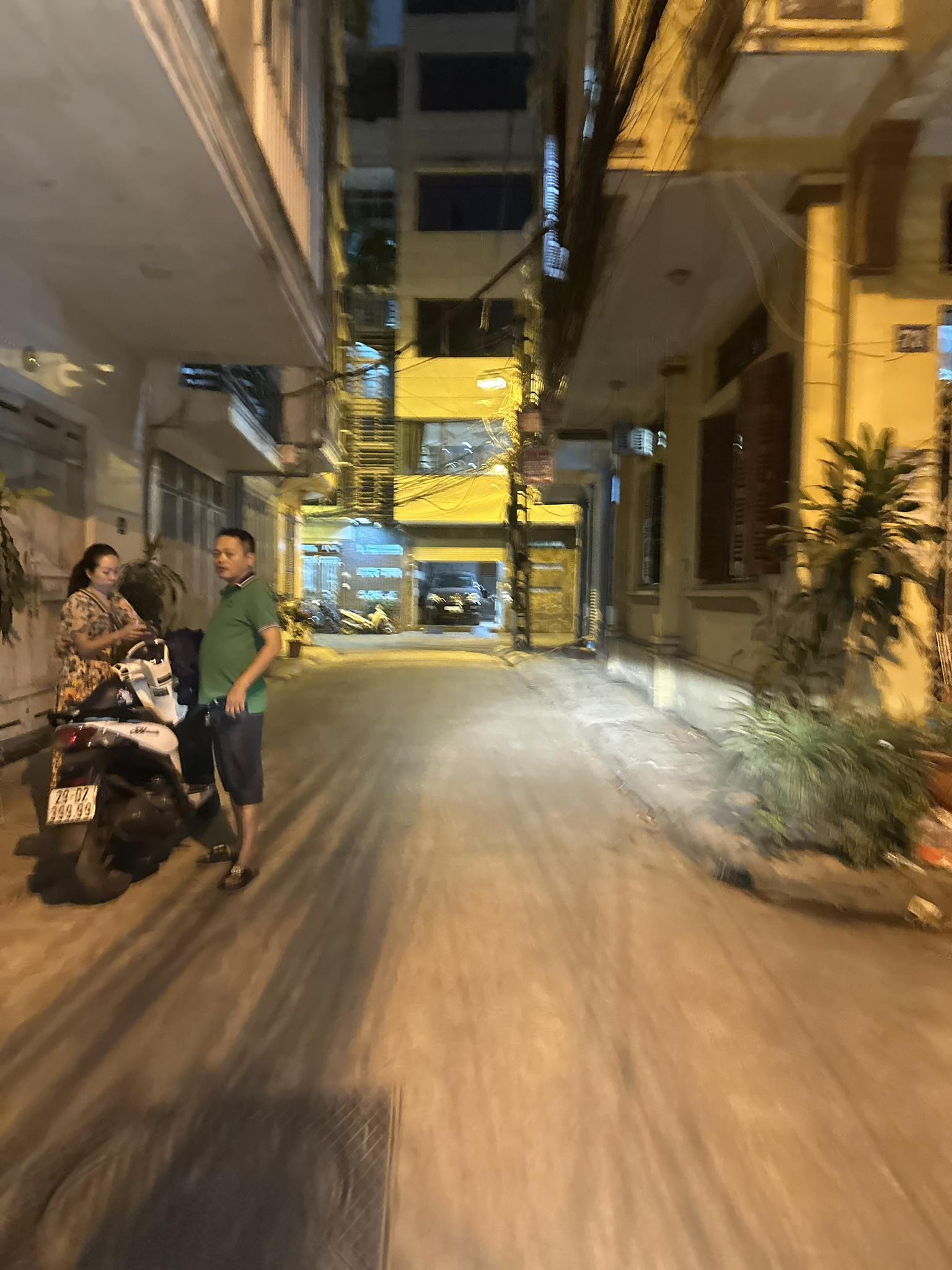 BÁN ĐẤT TẶNG NHÀ - PHỐ THÁI HÀ - NGUYỄN VĂN TUYẾT - 100M2 - MT 10M chỉ 10 Tỷ 8 - ĐẦU TƯ XÂY TOÀ Apartment