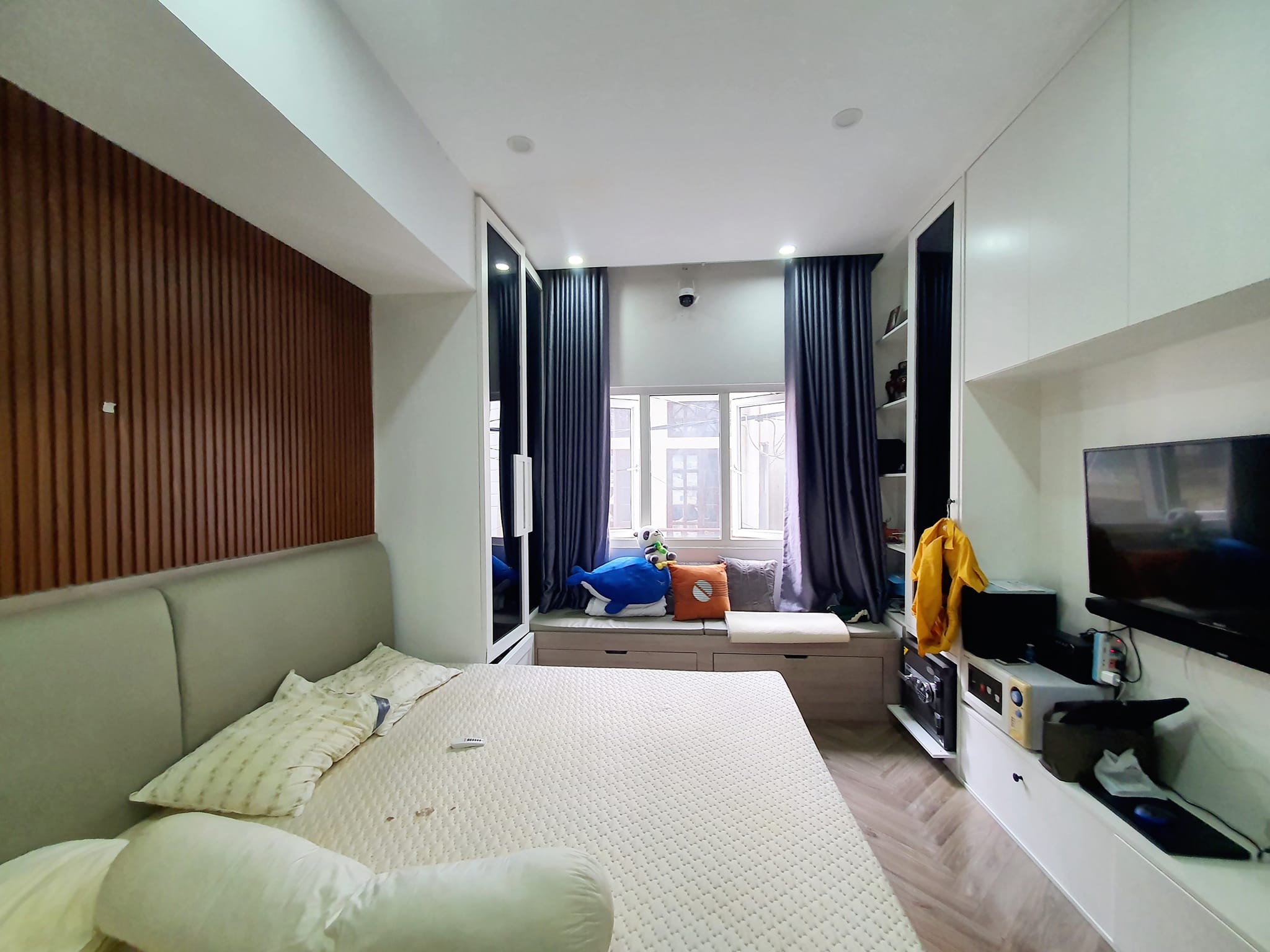 CÀN BÁN NHÀ RIÊNG TẠI XUÂN ĐỈNH 5 TẦNG GIÁ 4,5 TỶ