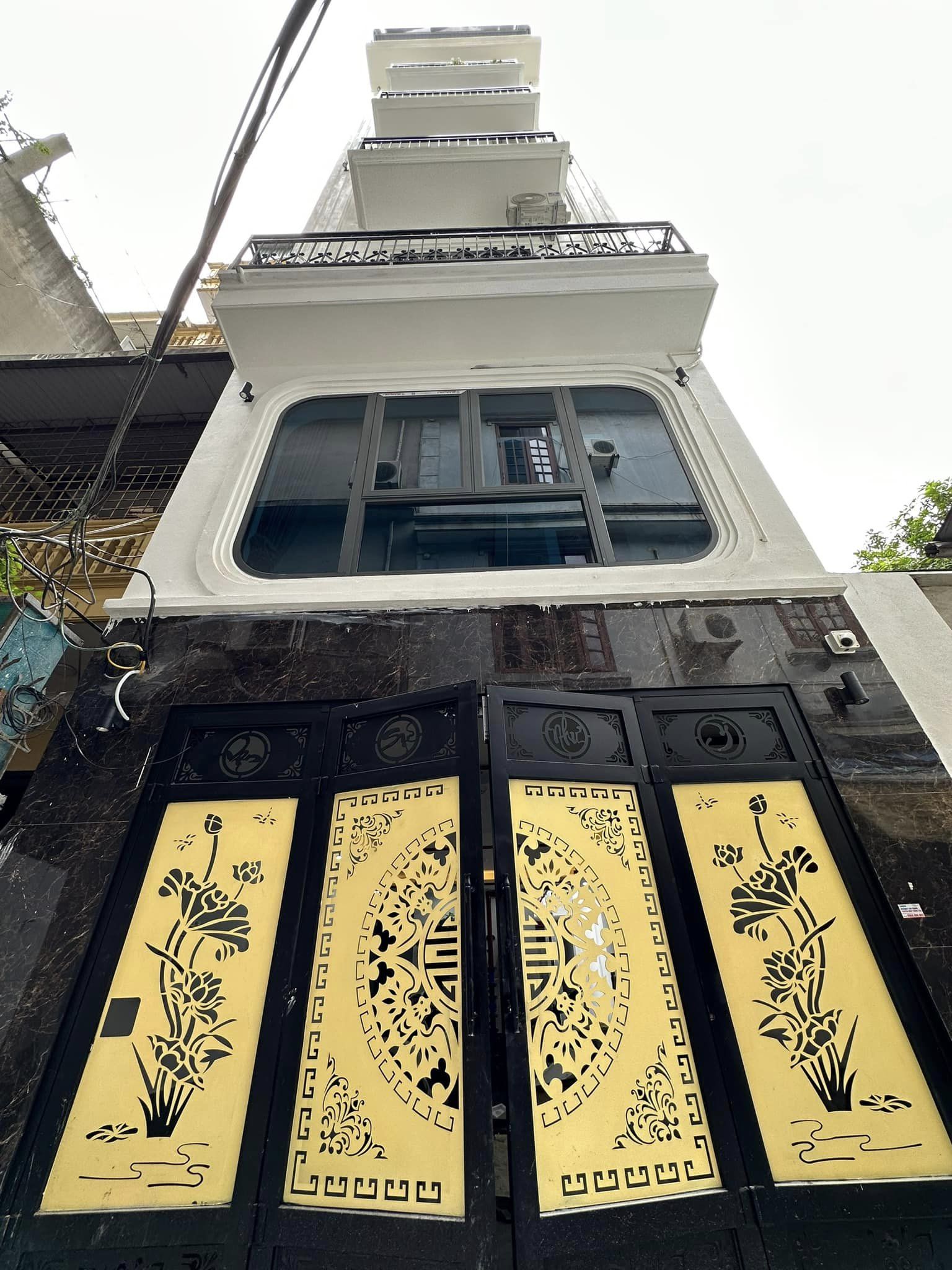 Bán nhà Linh Đàm, 8 tầng thang máy, 23 phòng khép kín full đồ, phân lô 79 m2, 15 tỷ 200.