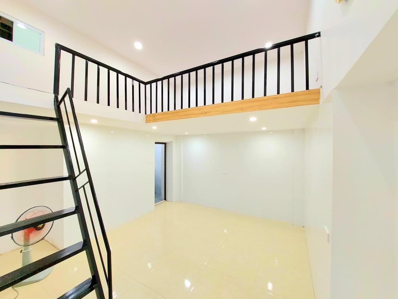 BÁN NHÀ TẦNG 1 LÊ DUẨN QUẬN HOÀN KIẾM - 30M 2PN - CHỈ NHỈNH 900TR SỔ ĐỎ RIÊNG NHÀ MỚI ĐẸP GẦN PHỐ Ở SƯỚNG.