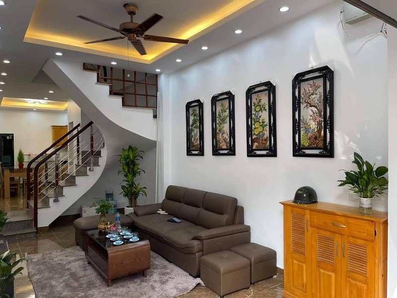 Bán Rẻ Nhà lý Thái Tổ Quận10, Hẻm trước nhà 3m,DT 38m2,nhỉnh 5 tỷ 2.