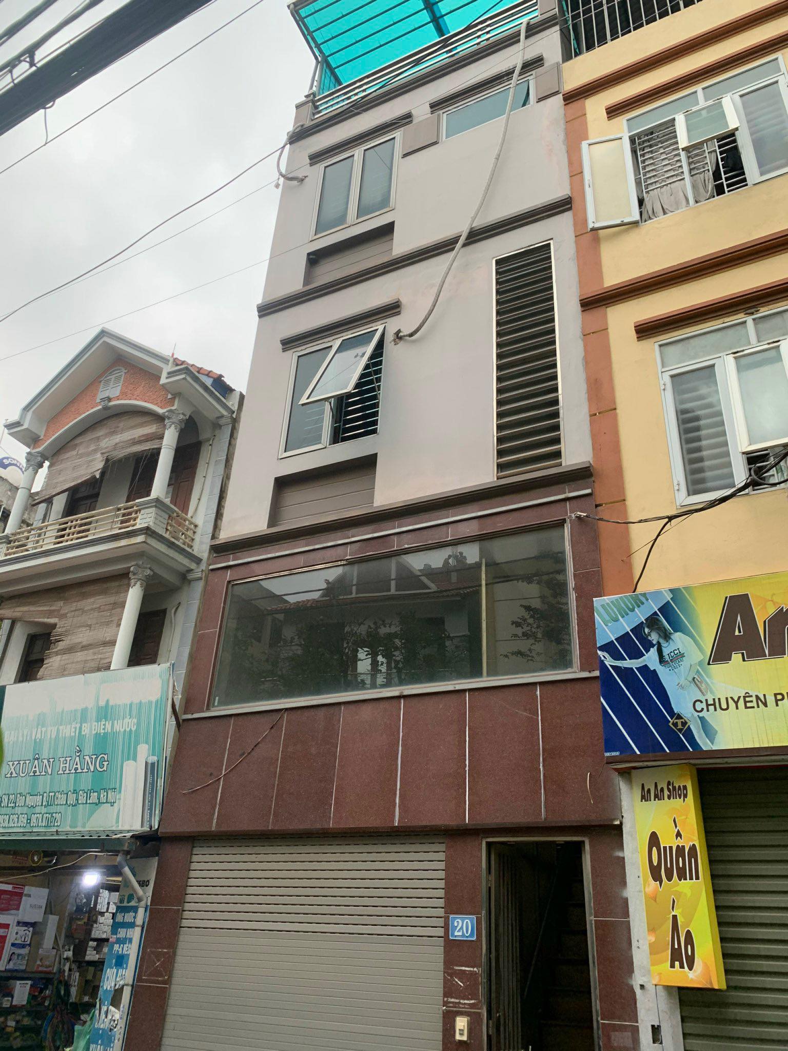 Bán nhà 4 tầng kinh doanh khu Trâu Quỳ gần trường Nông Nghiệp.