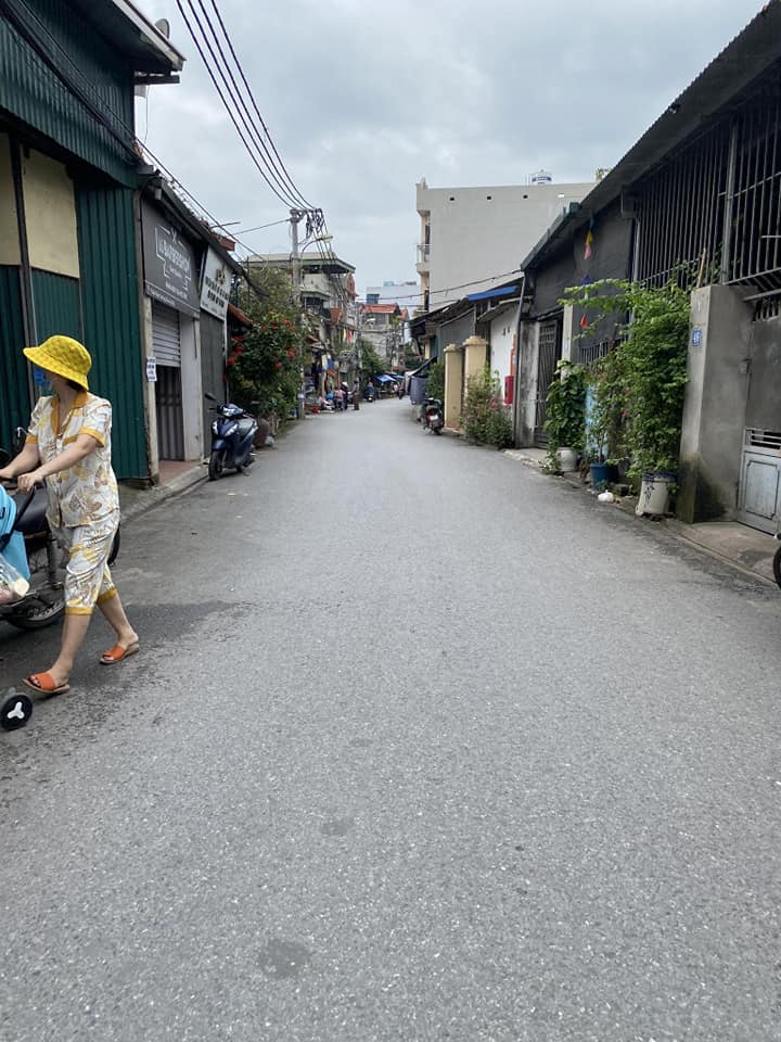 Bán mảnh đất Trâu Quỳ trục chính gần trường Nông Nghiệp.