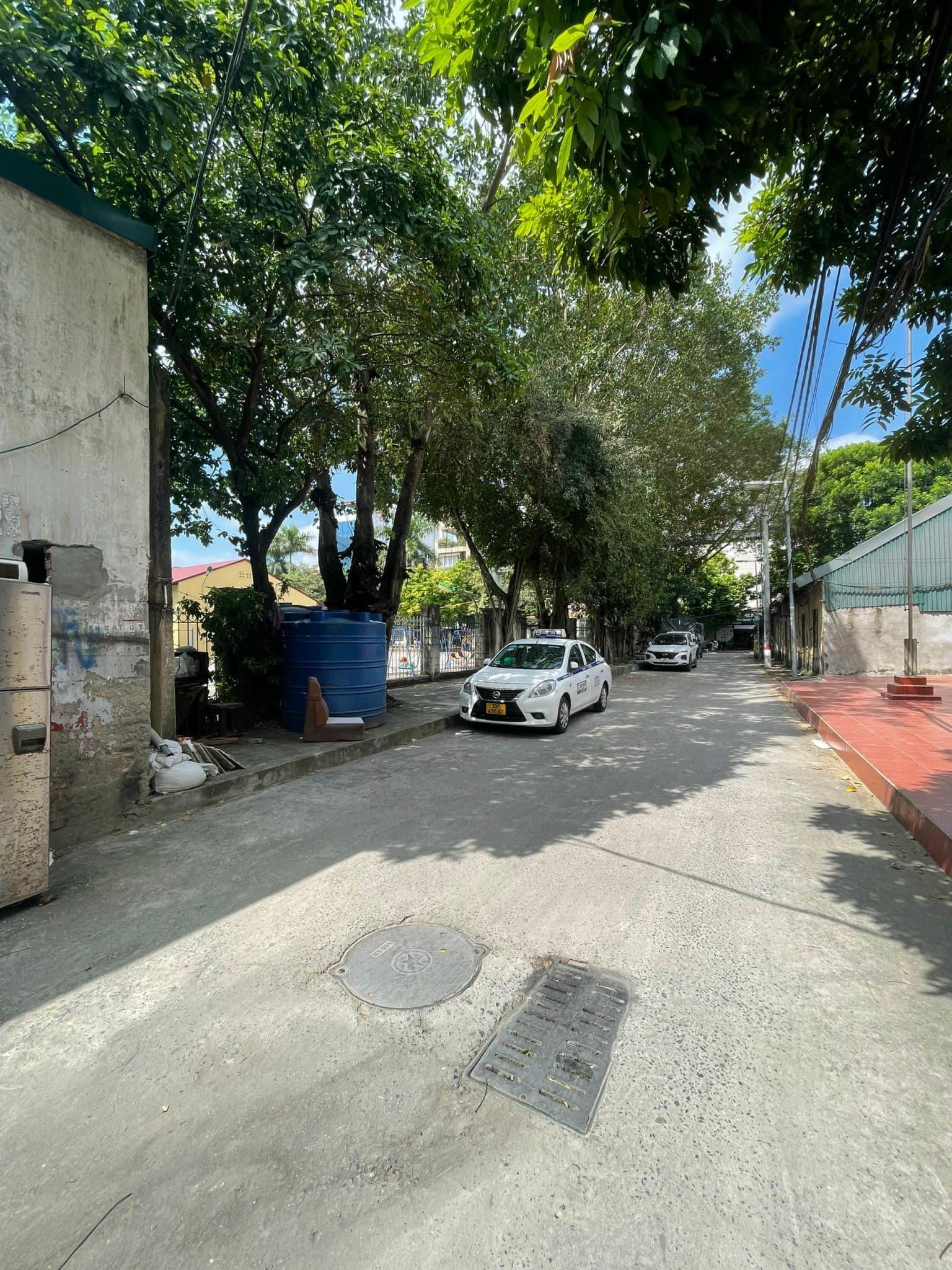 BÁN NHÀ NAM DƯ TÂY TRÀ QUẬN HOÀNG MAI - 75M 3 TẦNG MT 4M - CHỈ HƠN 4 TỶ GIÁ ĐẦU TƯ CÁCH OTO TRÁNH 5M NGÕ THÔNG.