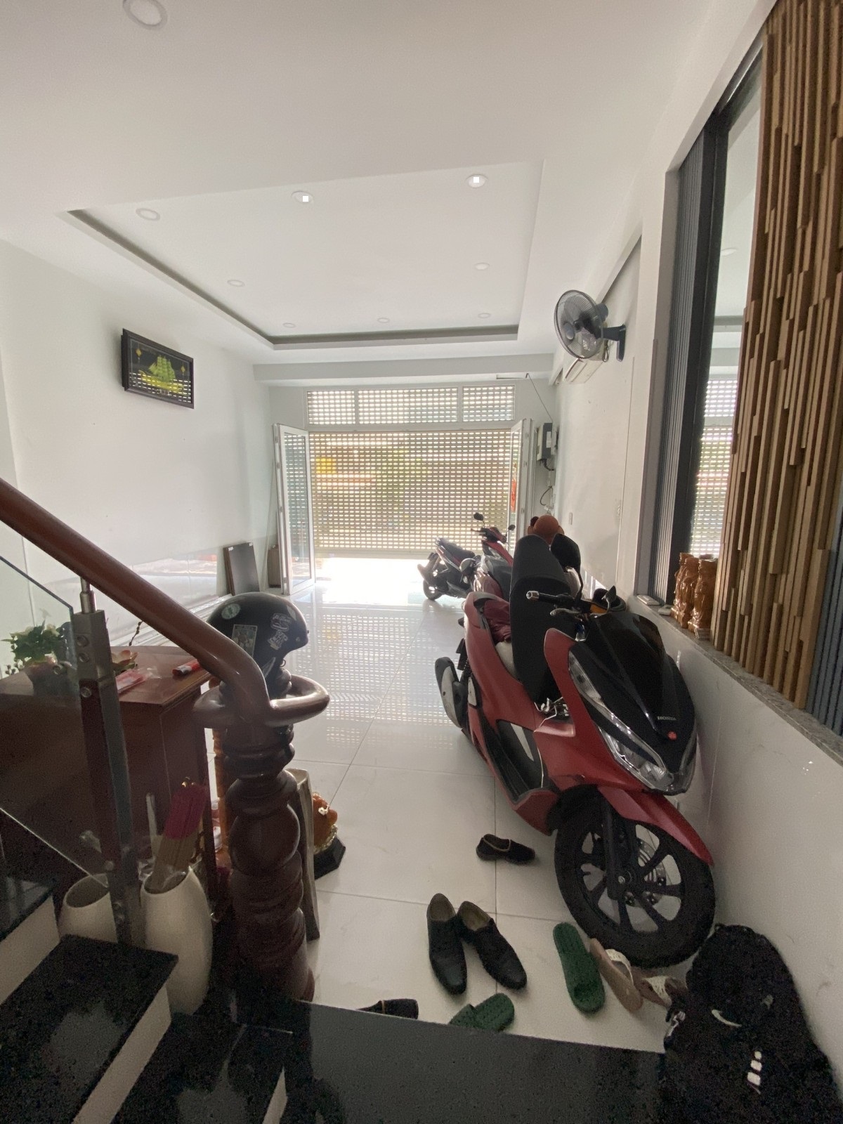 Bán nhà Mặt Tiền Bình Phú, 4.5x16m 4 tầng đúc, 5PN, giá 13 tỷ 7.