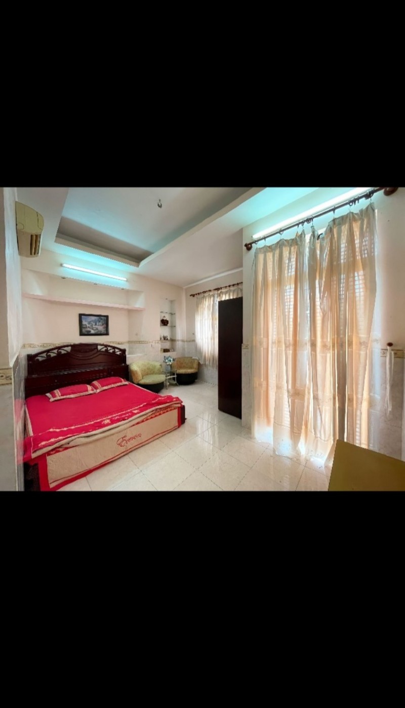 Bán nhà HXH Bàn Cờ, Quận 3, 68m2, 4 tầng 5PN, giá rẻ.