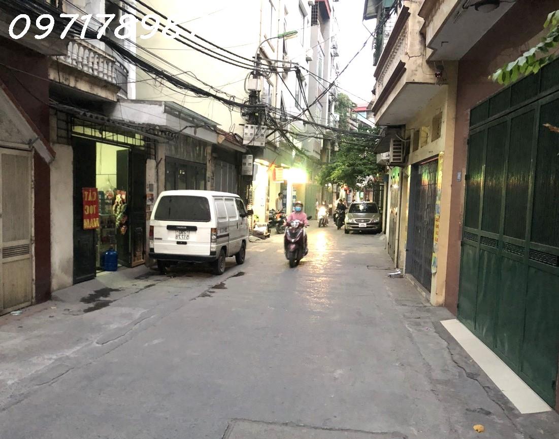 Bán đất Lê Trọng Tấn, Ngôi Nhà Siêu Phẩm 78m2, Ô Tô Đỗ Cửa, 2 mặt thoáng, giáp hồ, nhỉnh 7 tỷ.