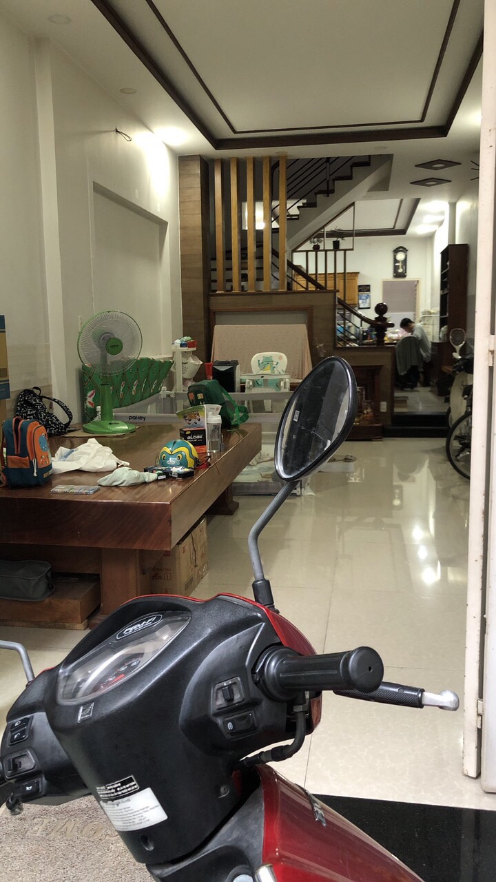 Bán nhà hẻm xe hơi đường Đô Đốc Long,DT:4x20m đúc 2 lầu sân thượng giá 5.7 tỷ.