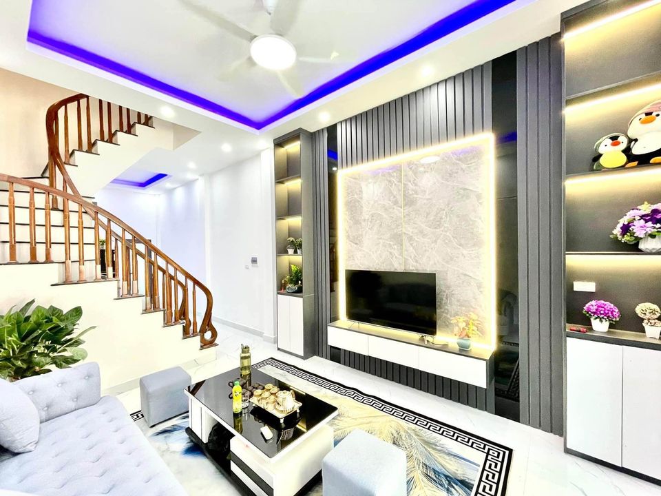 Bán nhà Hà Cầu, ngõ thông, gần phố, 36m2x5 tầng, giá 4.1 tỷ