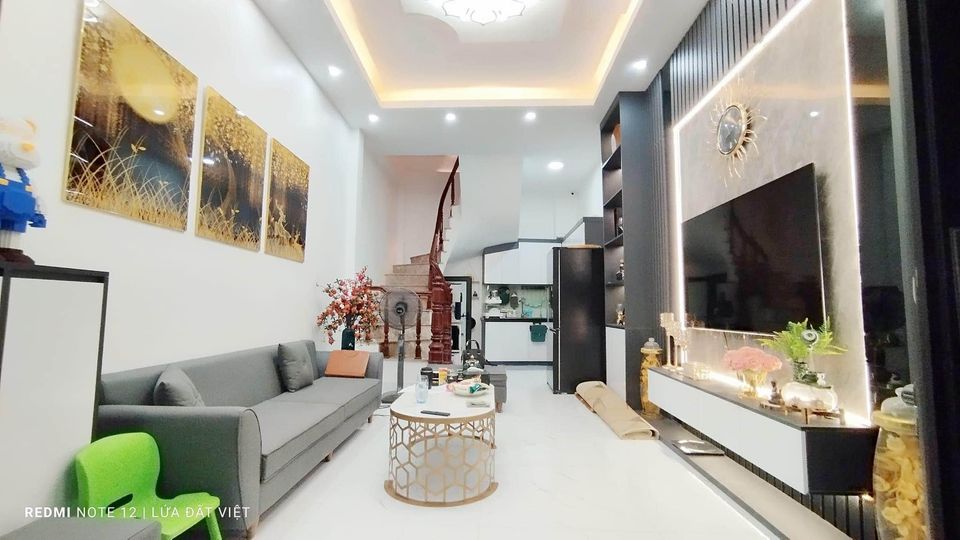 Bán nhà Tô Hiệu, phân lô, ô tô đỗ cửa, DT 46m, giá 4,7 tỷ.