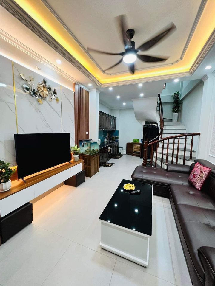 Bán nhà Trần Phú, cực phẩm kiến trúc Châu Âu, 42m2x5T, giá 4,8 tỷ