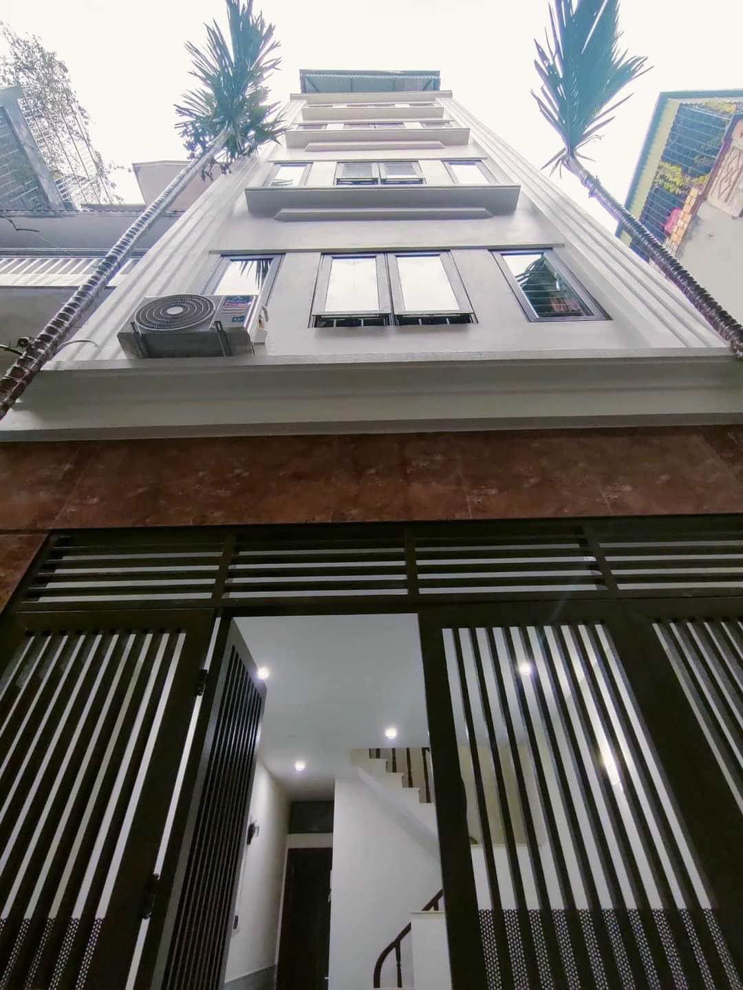 Bán nhà gần phố Duy Tân, Cầu Giấy, phân lô, ôtô, kinh doanh VP, 2thoáng, nhà mới, 49m2, 12.5 tỷ