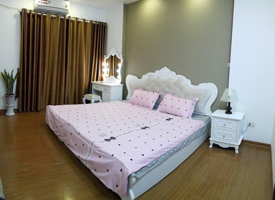 Bán nhà Phân Lô ngõ 647 Đường Lạc Long quân, Tây Hồ, Ô tô, diện tích 42m2 giá 5.8 tỷ