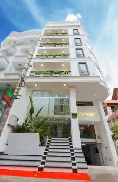 Tôi, là chủ nhà, muốn bán khách sạn đang hoạt động, tọa lạc tại địa chỉ 483 Mặt Tiền đường Âu Cơ, Phường Phú Trung,.