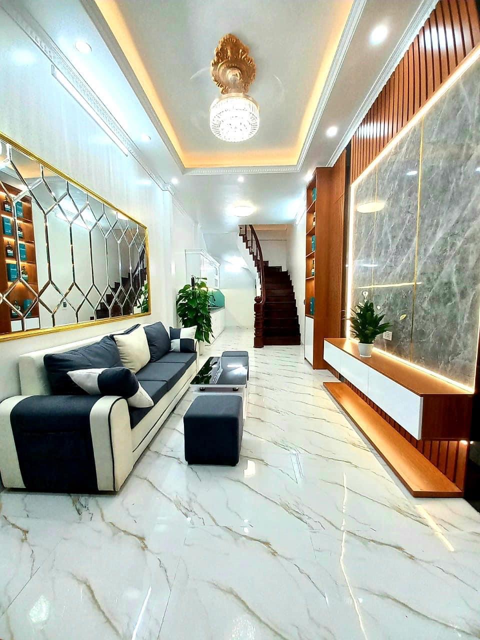 BÁN NHÀ NGÕ 203 KIM NGƯU QUẬN HAI BÀ TRƯNG - 30M 5 TẦNG MT 3.1M - NHỈNH 3 TỶ NGÕ NÔNG RỘNG NHÀ MỚI ĐẸP FULL NỘI THẤT