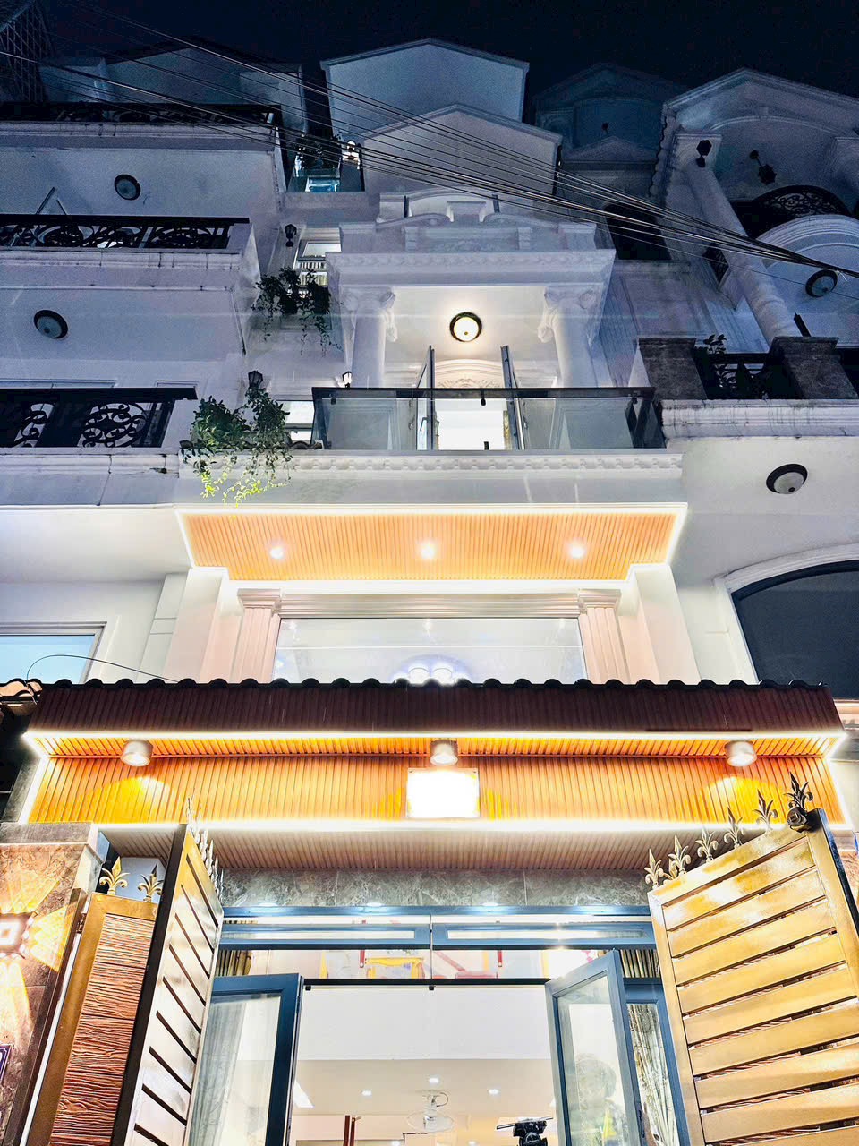 Bán Nhà Phố Liền Kề Đường Lê Đức Thọ, Quận Gò Vấp, Hồ Chí Minh.