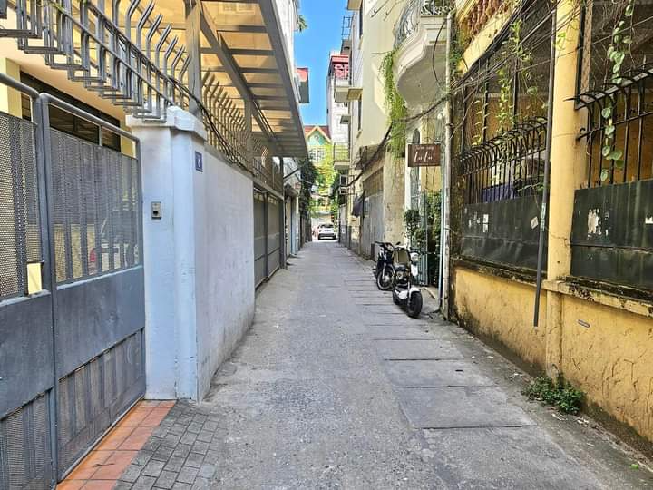 BÁN NHÀ PHỐ ĐỘI CẤN – Ô TÔ – GẦN PHỐ - 119M2 – 13.9 TỶ.