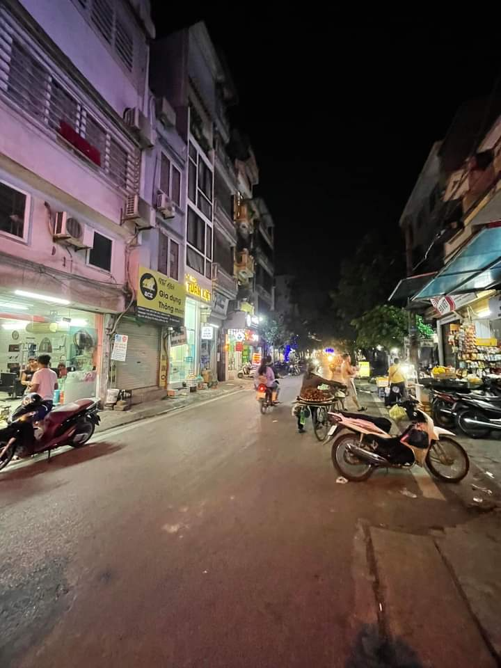 MẶT PHỐ ĐOÀN THỊ ĐIỂM – VỈA HÈ – LÔ GÓC – 5.8 TỶ.