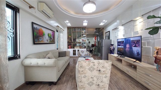 Lâm Du, Long Biên 60m2, 5 tầng, lô góc, kinh doanh.