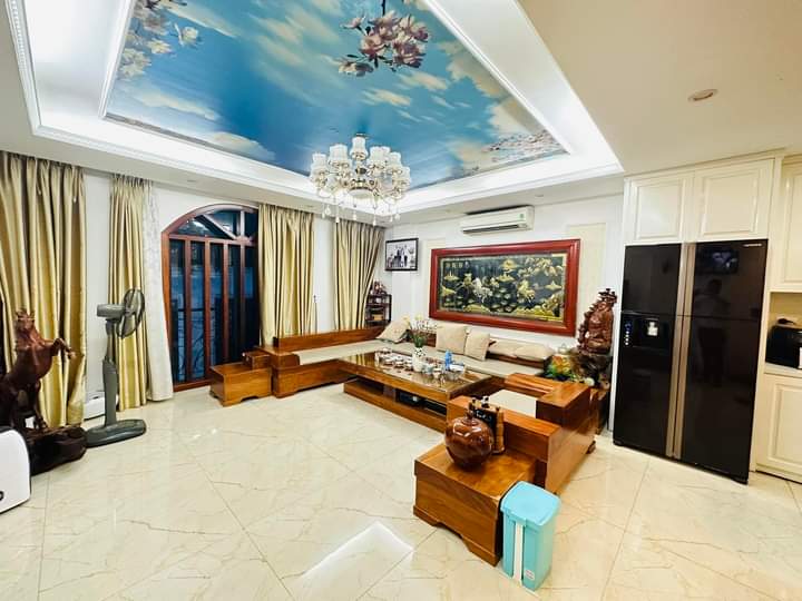 Bán nhà phân lô phố Nguyên Hồng. Đống Đa. DT60m x 7T. MT 5.4m