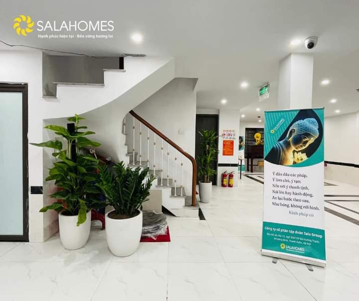 Bán toà CCMN ngõ 189 Nguyễn Ngọc Vũ. Cầu Giấy DT 118.4m x 9 tầng. MT 9.2m.