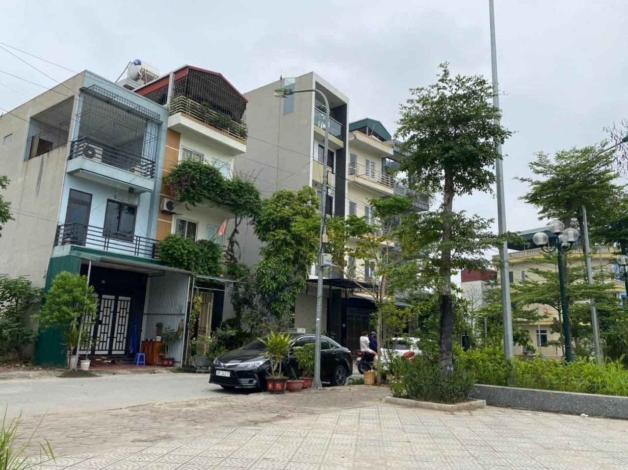 NHỈNH 5 TỶ, CÓ LUÔN PHÂN LÔ TRÀNG CÀY, HUYỀN KỲ, VIEW CÔNG VIÊN.