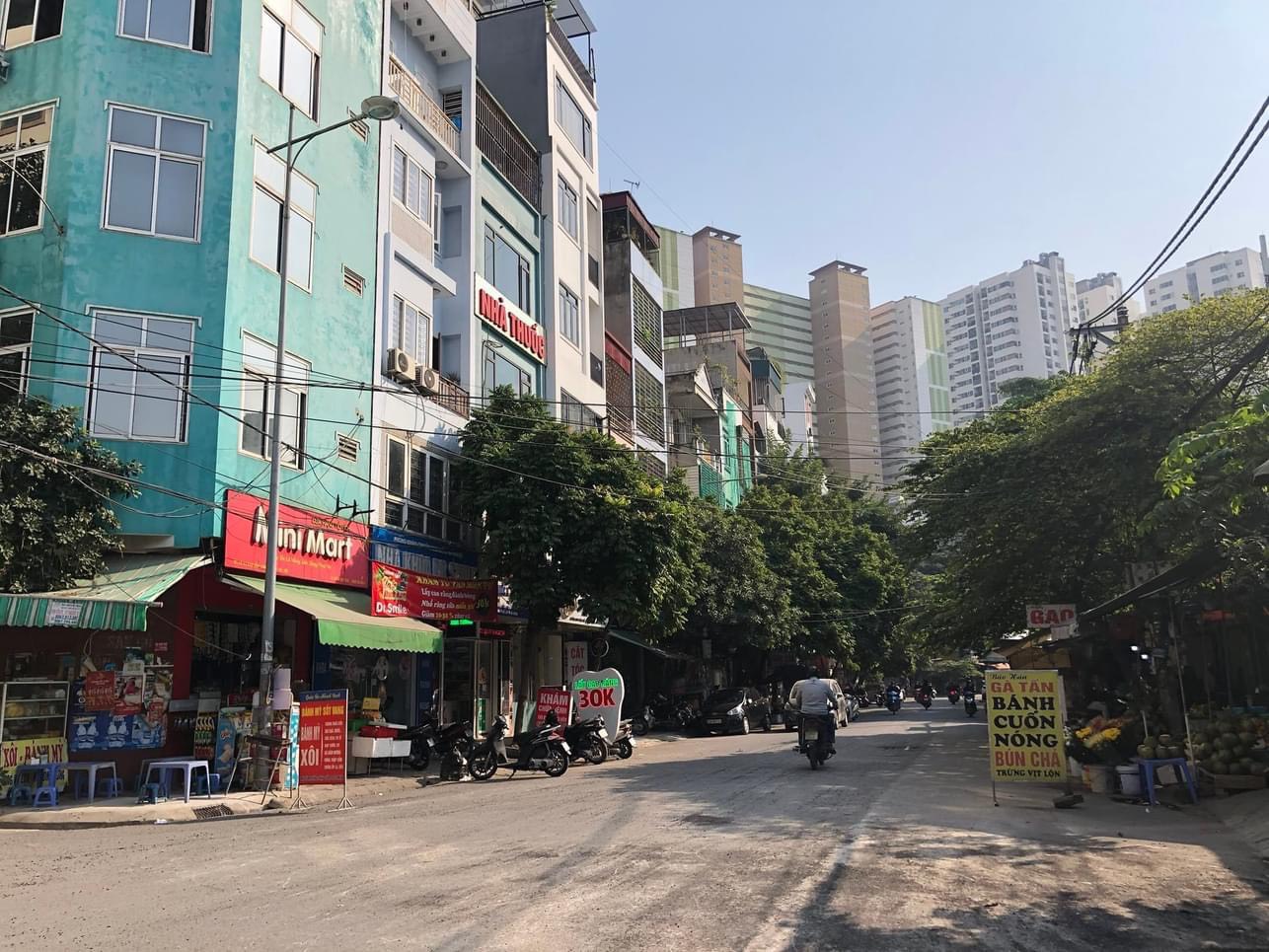 EM ĐẸP VÌ EM LÀ MẶT PHỐ MỖ LAO, NHỈNH 7 TỶ.