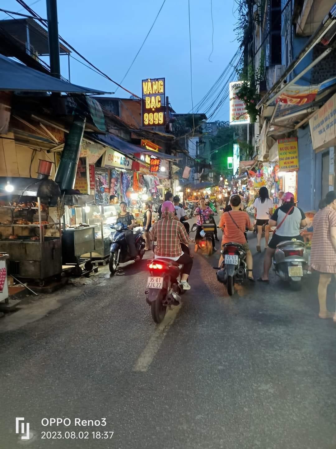 SẦM UẤT QUÁ, MẶT CHỢ KINH DOANH, 62M, MẶT TIỀN HƠN 5M, CHỈ 7.X TỶ.