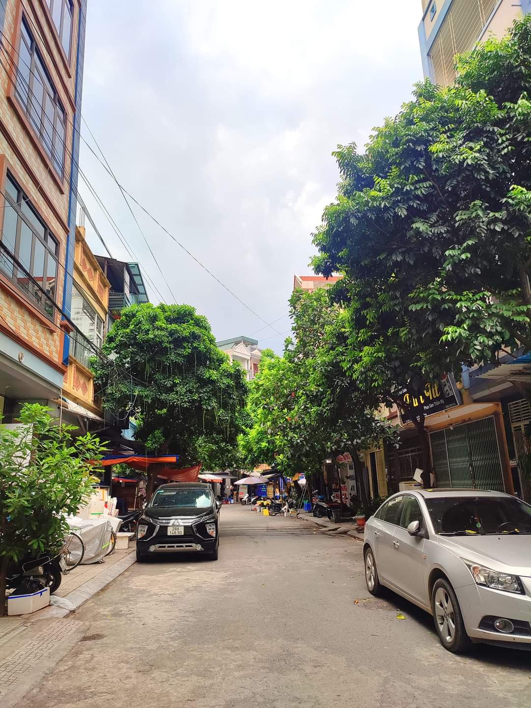 RẺ NHƯ NÀY CƠ MÀ, PHÂN LÔ NGÔ THÌ NHẬM, 3 Ô TÔ TRÁNH, NHỈNH 9 TỶ.