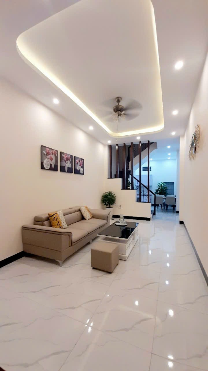 Bán nhà cuối đường Nguyễn Trãi, Thanh Xuân diện tích 44m2, 3 tầng, 2 mặt ngõ cực thoáng sáng, cách ô tô 20m